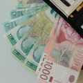 Prosečna zarada u martu 96.913 dinara, polovina zaradila do 72.979 dinara