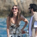 Sofija Vergara ne gubi vreme: Glumica u Kanu ljubi novog dečka ne mari za paparace i znatiželjne poglede