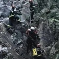 Četiri osobe iz nabujale Vučjanke spasili vatrogasci iz Leskovca (video)