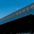 Avion iz Hurgade prinudno sleteo u Beograd, putnici evakuisani