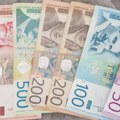 Počela isplata po 6.000 dinara: Novac prvo stiže penzionerima i korisnicima socijalne pomoći