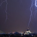 Ove zemlje koje se nalaze blizu Srbije biće na udaru superćelijskih oluja Mogu da ih pogode tornado, poplave, grad