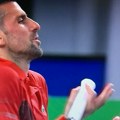 "Zašto to radiš, čoveče? Šta pokušavaš?" Novak grmeo na sudiju posle odluke na njegovu štetu