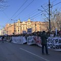 „Dosta je više, Srbija se umiriti ne može”: Održan protest pred Ministarstvom prosvete