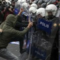 Novi nemiri u Turskoj Napadnut vođa opozcijie