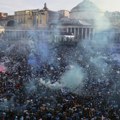 Napulj dočekao da se otvori Maradonin prozor /foto,video/