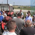 Cvetanović gadljiv na pečene prasiće, zato neće da ide u Donje Brijanje