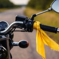 Evo zašto bajkeri kače žute marame na motore: Ako ih vidte, obavezno stanite jer vam šalju tajni signal - evo i koji