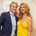 Suđeno joj je da joj svekrva kroji kapu: Vesna Dedić otputovala na romantično putovanje sa dečkom i njegovom mamom (FOTO)