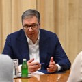 Vučić: Košarkaši su se junački borili