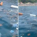 "Nikad neću zaboraviti uložak na mojoj glavi": Turisti besni zbog prizora u Budvi, svašta pluta morem (Video)