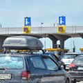 Da su peške krenuli, brže bi stigli! Kolone vozila na ovom graničnom prelazu: Ako ste krenuli na more, dobro obratite pažnju!…