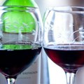 Vino koje diše: kako su prirodna vina postala novi gradski lifestyle Kako sačuvati preplanuo ten što duže posle leta Otkrivamo…