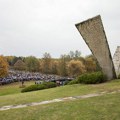 Veliki školski čas u kragujevačkim Šumaricama na godišnjicu streljanja đaka i profesora