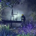 Drama u Petrovaradinu: Izgorela vikendica tokom žurke