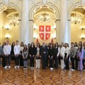 Vučević uručio stipendije za pet studenata i 24 učenika: Mladi ljudi daju novu snagu i energiju Ministarstvu odbrane i vs
