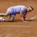 Nadal kao u najboljim danima: Rafa pao, ustao i osvojio poen na spektakularan način video