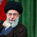 Vrhovni vođa Irana proglasio petodnevnu žalost! Stotine hiljada ljudi u molitvi, otkriven i datim sahrane stradalog…