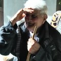 Misteriozno nestao pre 30 godina, porodica mu držala opelo Pojavio se na kapiji u istoj odeći, izgovorio je samo jedno…