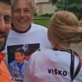 Novak pozdravio Viška i Govedaricu uz originalne majice (VIDEO)