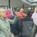 Priveden odbornik opozicije u Zaječaru, građani se okupili ispred policije