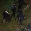 (Video) Mlada žena izvučena iz reke: Hitna akcija policije i vatrogasaca na Morači, prevezena u bolnicu