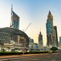 Jedna osoba poginula, a 19 povređeno u saobraćajnoj nesreći u Dubaiju