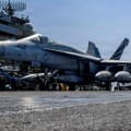 Slomovi i oskudni obroci: Koliko je ozbiljna situacija na američkom nosaču aviona koji napada Iran?
