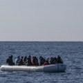 Čamac potonuo kod Tunisa: Pronađena tela osam migranata; Za ostalima se još uvek traga
