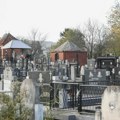 Kraj lutanju po groblju: Novi digitalni sistem u Zrenjaninu, preko QR koda, aplikacije i unosa imena pokojnika do tačne…