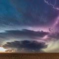 Šta su superćelijske oluje?