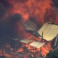 Vatra guta kuće, kulja crni dim: Stravični snimci požara u Australiji