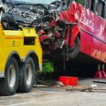 Ukupno 39 osoba povređeno u nesreći kod Mladenovca, saobraćaj normalizovan (FOTO/VIDEO)