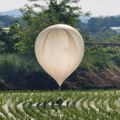 Северна и Јужна Кореја: Балони са смећем са Севера бачени на Југ