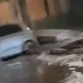 Poplave pogodile delove Italije, voda nosi sve pred sobom Upaljen alarm (video)