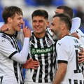 Partizanova deca se igrala u Lučanima: Crno-beli ubedljivo savladali Mladost, Ugrešić postao heroj