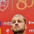 "To nije trebalo da me pitaš!" Arnautović briznuo u plač kada je dobio pitanje o Siniši Mihajloviću