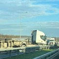 Paralisan saobraćaj na Obilaznici oko Beograda: Prevrnula se prikolica, sve stoji