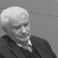“Ne pretim, ali predviđam da će mladi izaći na protest": Mićunović još 2017. govorio da će mladi na ulice