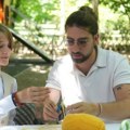 Ugašen mu je profil, ne i san: Viktora heklača podržali poznati, dečak uči Princa od Vranje da hekla i ima bitnu poruku (foto)…