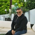 "Supruga je samo na papiru": Šerif Konjević o iskušenjima u braku, zaradi i rivalstvu na estradi