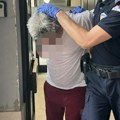 Snimak hapšenja sina zbog ubistva majke: Pogledajte trenutak kada policija hapsi osumnjičenog za zločin