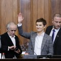 ANA BRNABIĆ NOVA PREDSEDNICA PARLAMENTA Završena trodnevna rasprava, poslanici opozicije izašli iz sale pre glasanja