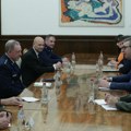 Vučić sa Hekerom o bezbednosnoj situaciji u zemlji i regionu, posebno na KiM
