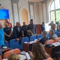 Konstitutivna sednica Skupštine grada Zaječara: Potvrđivanje mandata i izbor predsednika, protest ispred opštine
