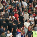 Englezi o tuči na „Rajku“, političkom sukobu i zvižducima Piksiju