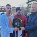 Bojan Stojković iz Kleka prvi stigao do Časnog krsta na tradicionalnom bogojavljenskom plivanju u Kleku Bojan Stojković, Klek…