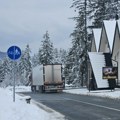U Hrvatskoj zbog nevremena neki putevi zatvoreni za sav saobraćaj