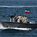 Ponovo vri oko ormuza: Iran ispalio metke upozorenja na četiri broda koja su pokušala da prođu kroz moreuz