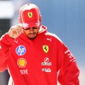 Sedmostruki svetski šampion žestoko reagovao: Hamilton demantovao da je tražio promene u Ferariju